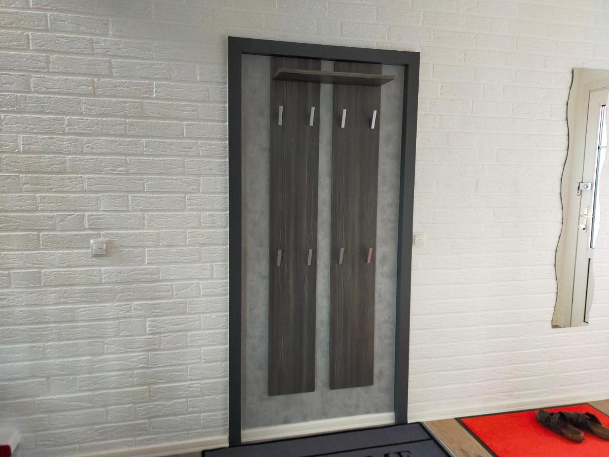 Exklusive Fewo Papenburg Mit Terrasse & Beheiztem Wintergarten 帕彭堡 外观 照片