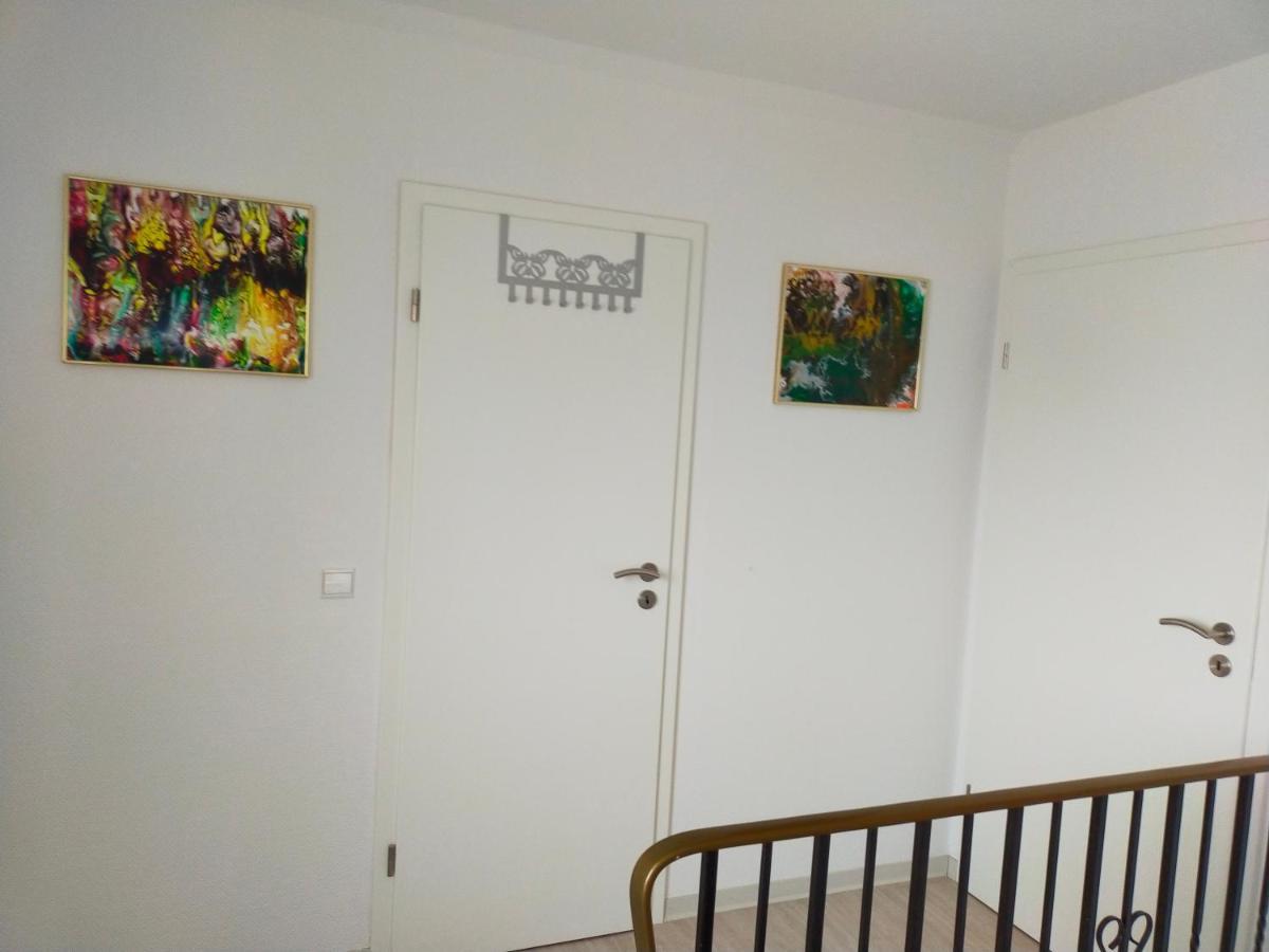 Exklusive Fewo Papenburg Mit Terrasse & Beheiztem Wintergarten 帕彭堡 外观 照片